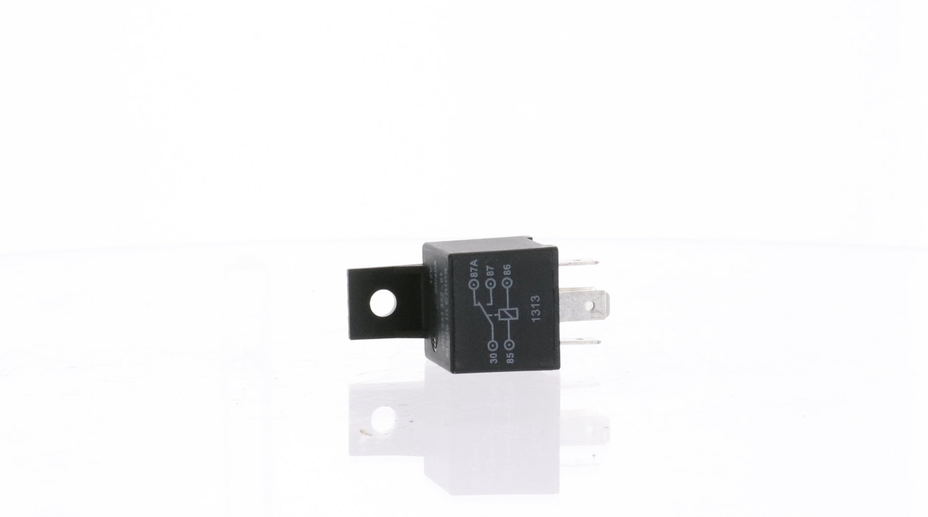ARCO NEW Original Equipment Quality Replacement Relay for Volvo Penta - R040